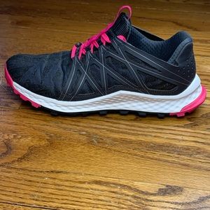 Deals for All Black Adidas Shoes 